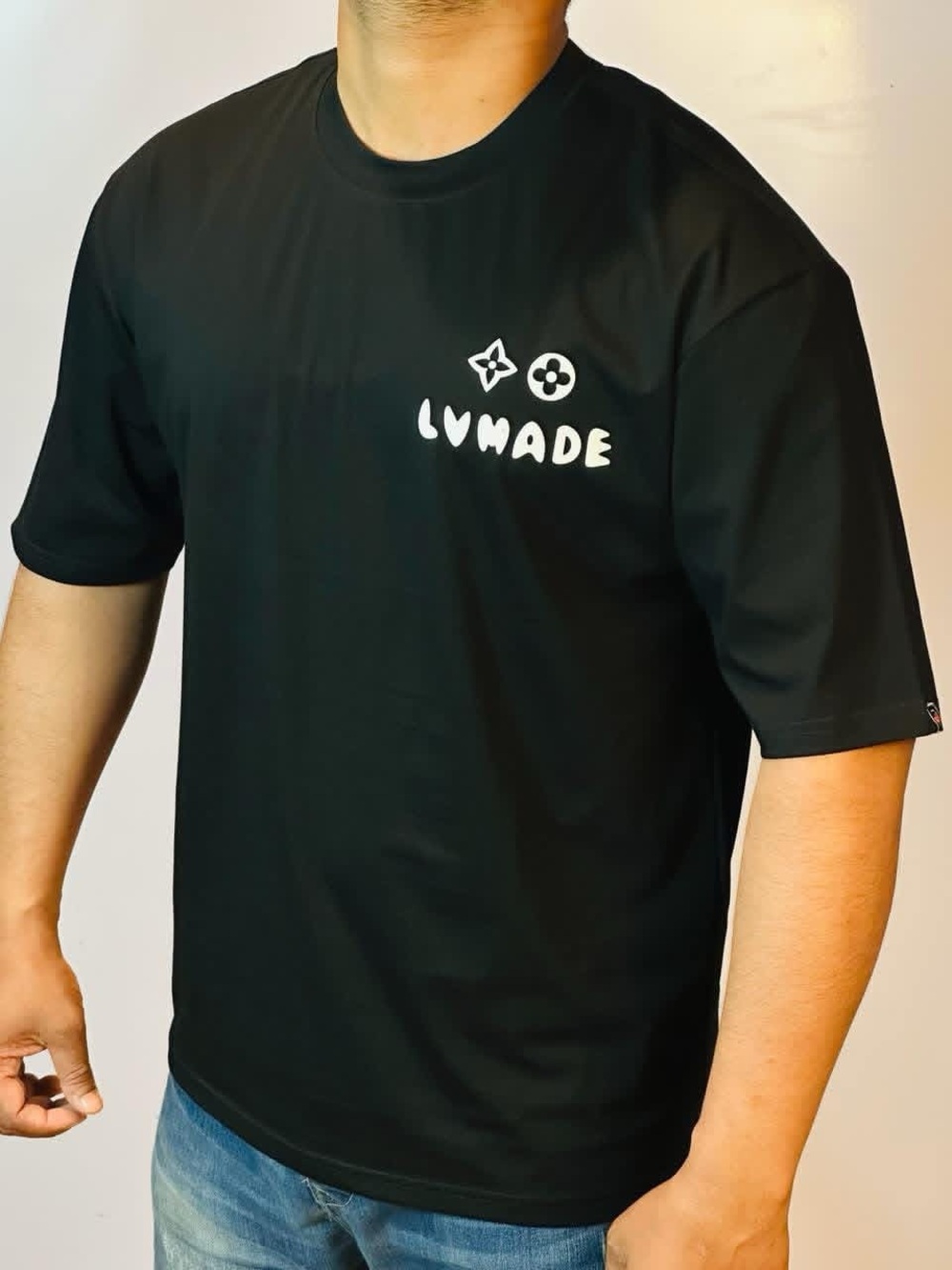 Louis Vuitton Black Graphic streetwear tee - Unverified